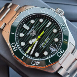 NEW TAG HEUER AQUARACER PROFESSIONAL 300 DATE Automatic 42 mm Steel WBP5116.BA0013