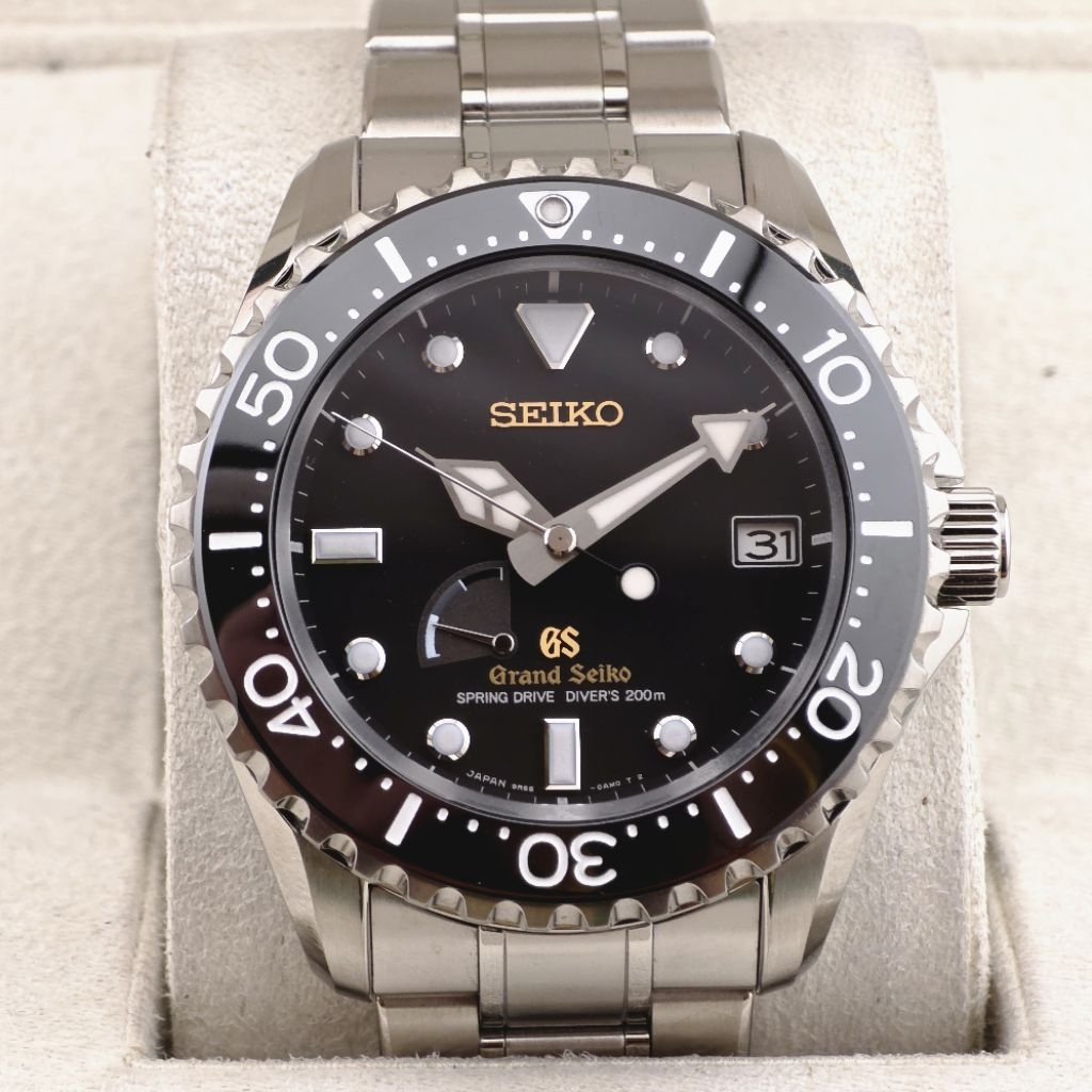 Seiko Prospex Speedtimer Solar Chronograph รุ่น SSC915P1(Coke) - Image 4
