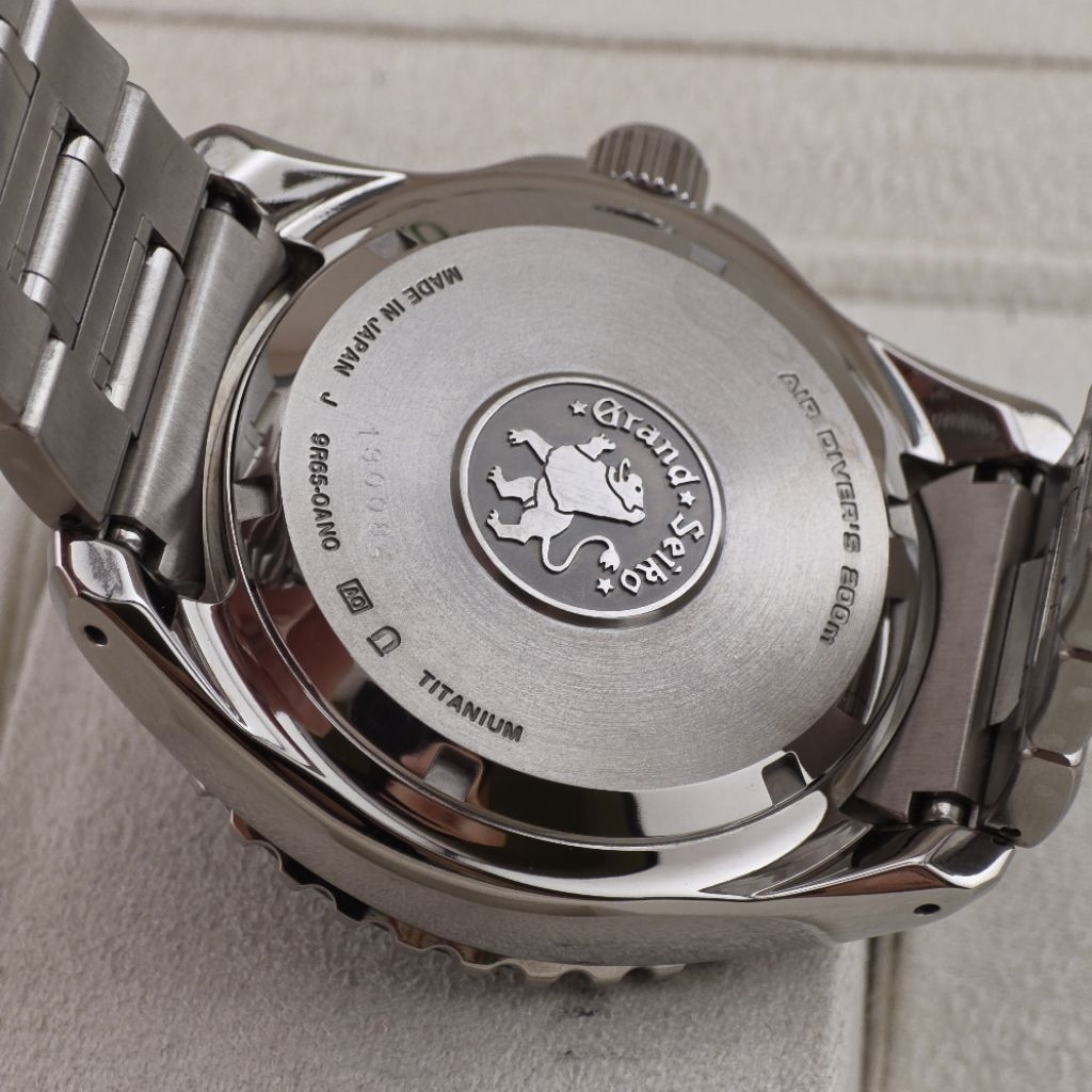 Seiko Prospex Speedtimer Solar Chronograph รุ่น SSC915P1(Coke) - Image 2
