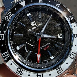 Grand Seiko Spring Drive GMT 𝐁𝐥𝐚𝐜𝐤 𝐈𝐰𝐚𝐨 (𝐒𝐁𝐆𝐄𝟐𝟕𝟕)