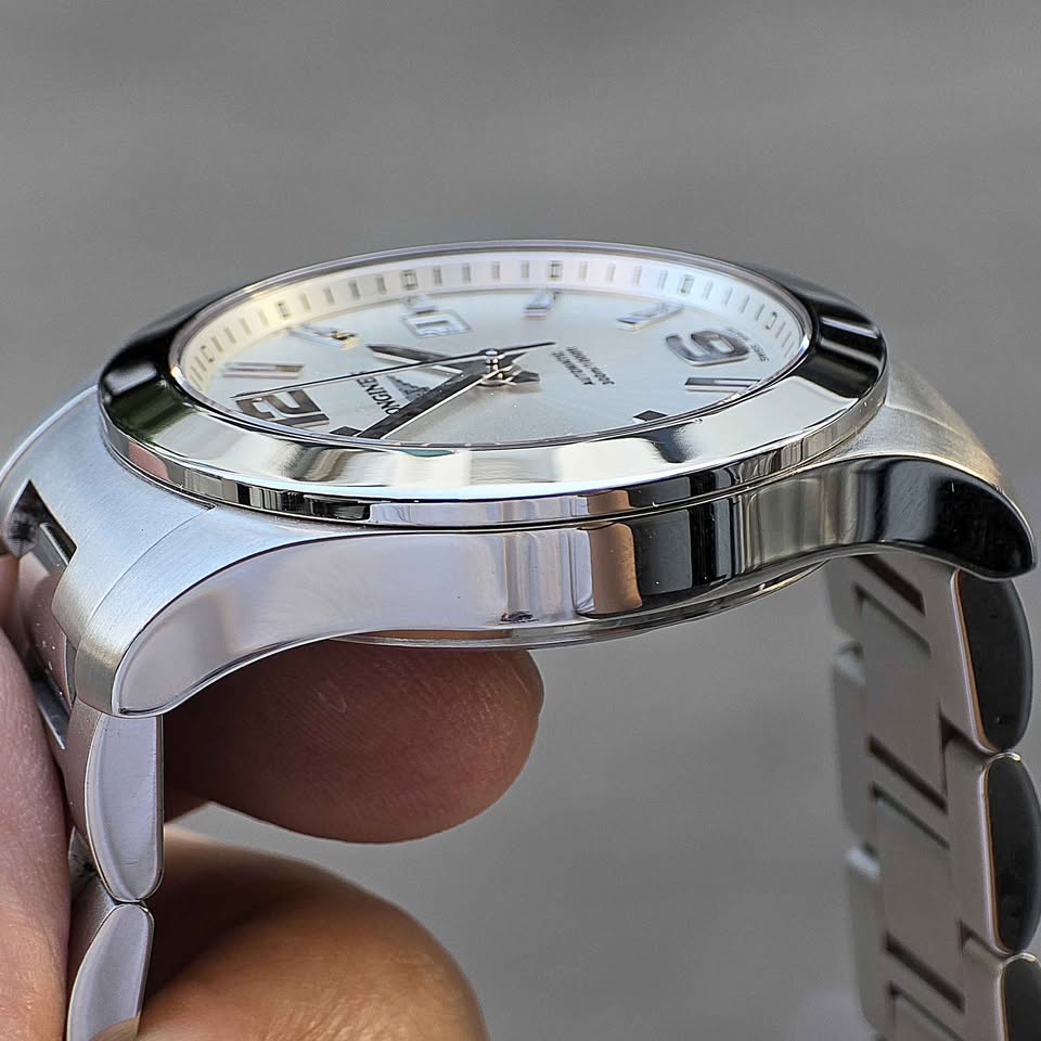 Longines Conquest Automatic L3.658.4 - Image 2