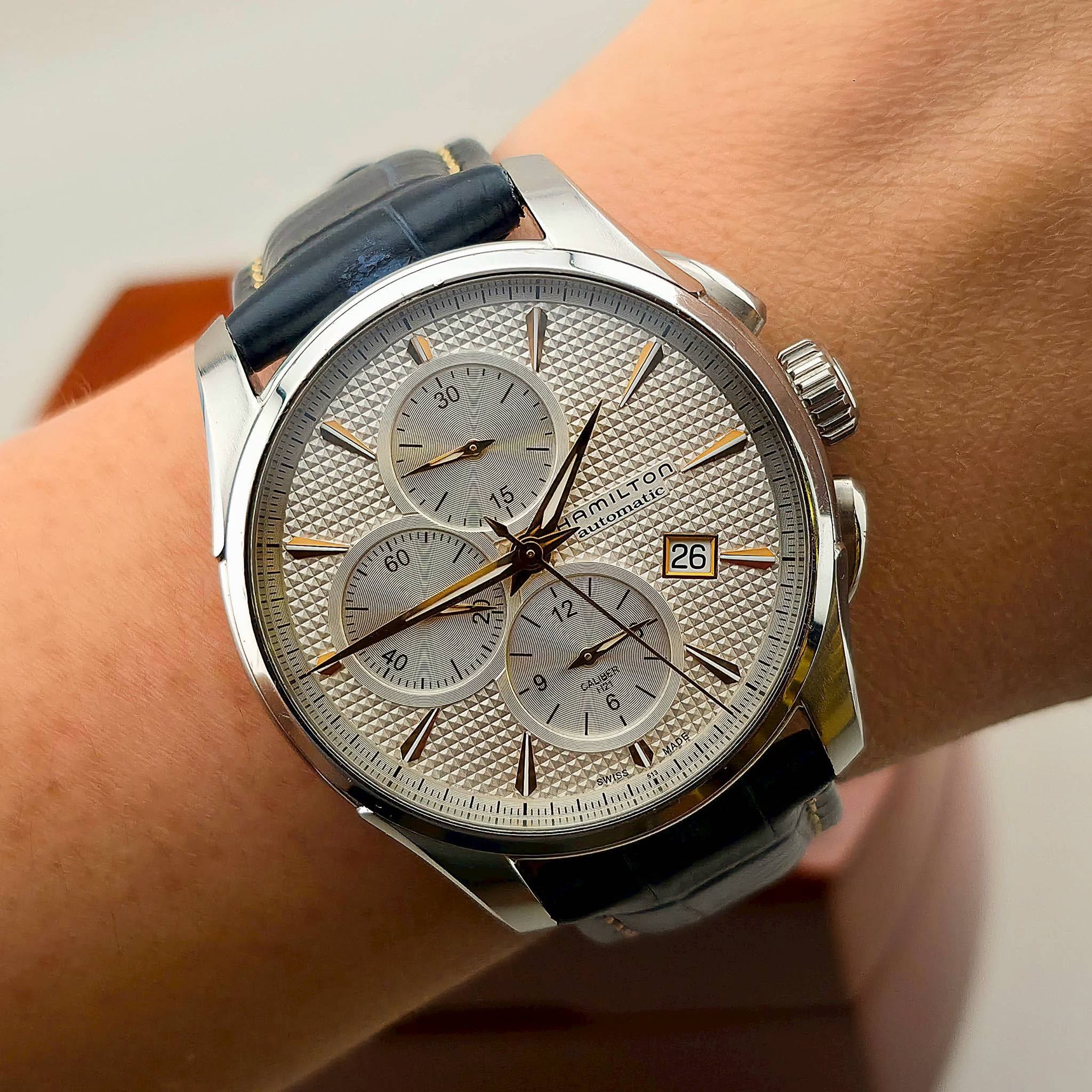 Hamilton Jazzmaster Auto Chrono Ref. H32586111 - Image 10