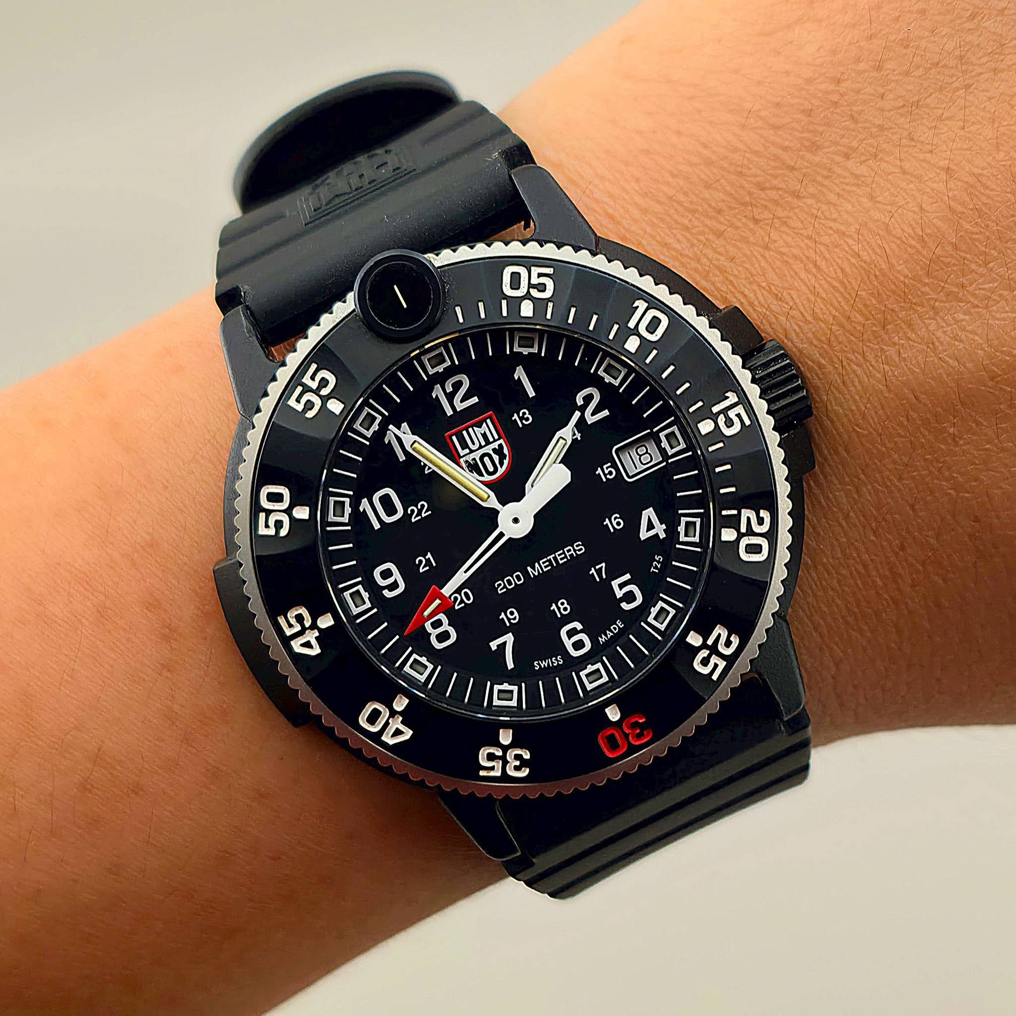 Luminox Navy SEAL Original 3000 Heritage Ref. XS.3001.H - Image 2