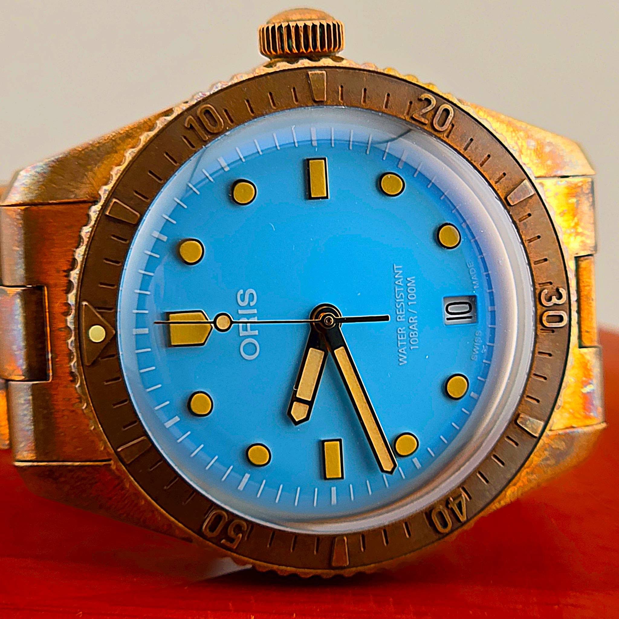 Oris Divers Sixty-Five “Cotton Candy” Blue Dial Bronze Ref. 0173377713155-0781915 - Image 4