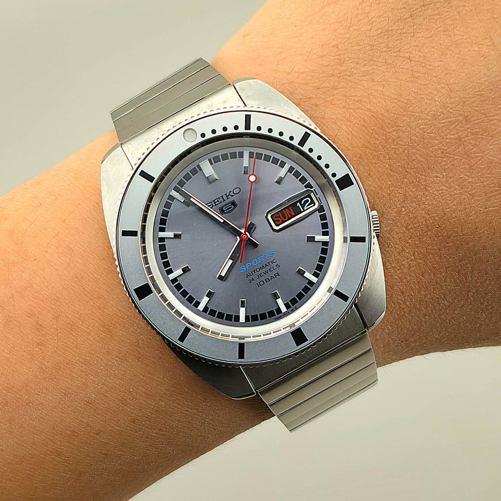 Seiko 5 Sports Heritage Design Re-creation Limited Edition Ref. SRPL03K - Image 2