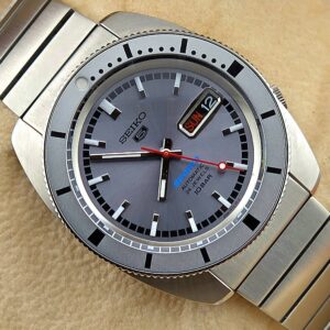 Seiko 5 Sports Heritage Design Re-creation Limited Edition Ref. SRPL03K