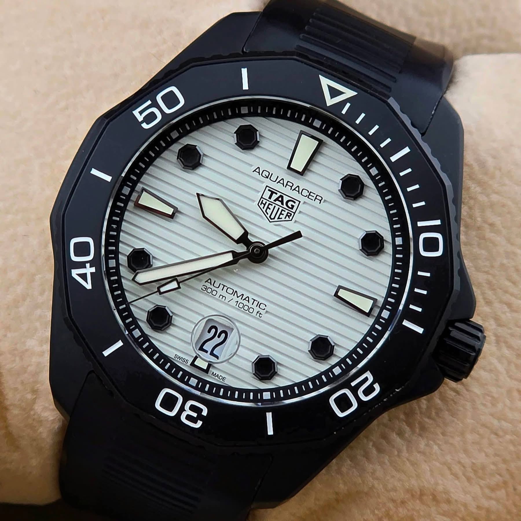 TAG Heuer Aquaracer Professional 300 Date Automatic 43 mm Steel coated with DLC WBP201D.FT6197 - Image 6