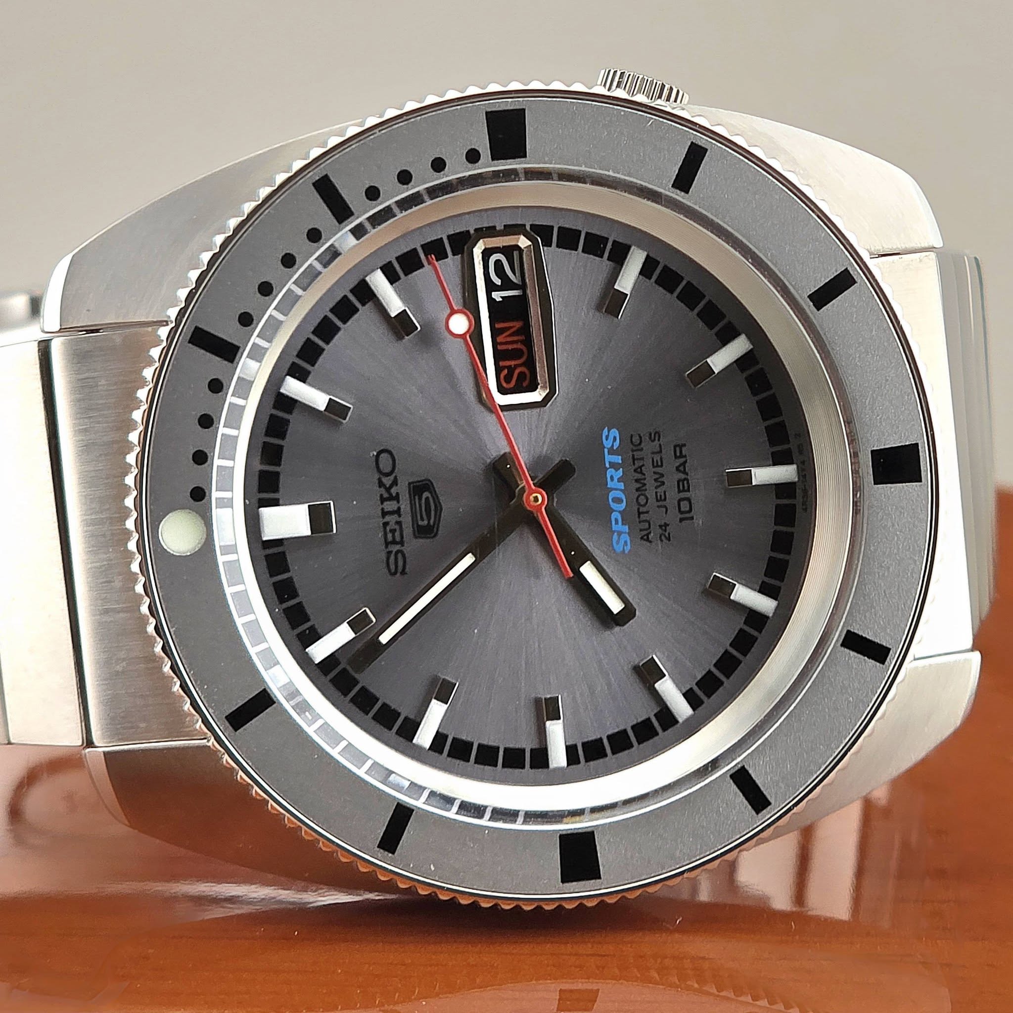 Seiko 5 Sports Heritage Design Re-creation Limited Edition Ref. SRPL03K - Image 5