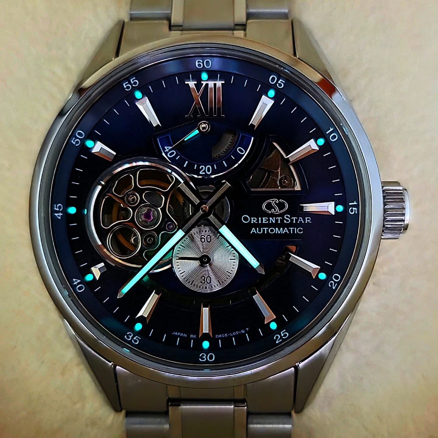 ORIENT STAR รุ่น Contemporary Mechanical RE-AV0003L Blue Dial - Image 9