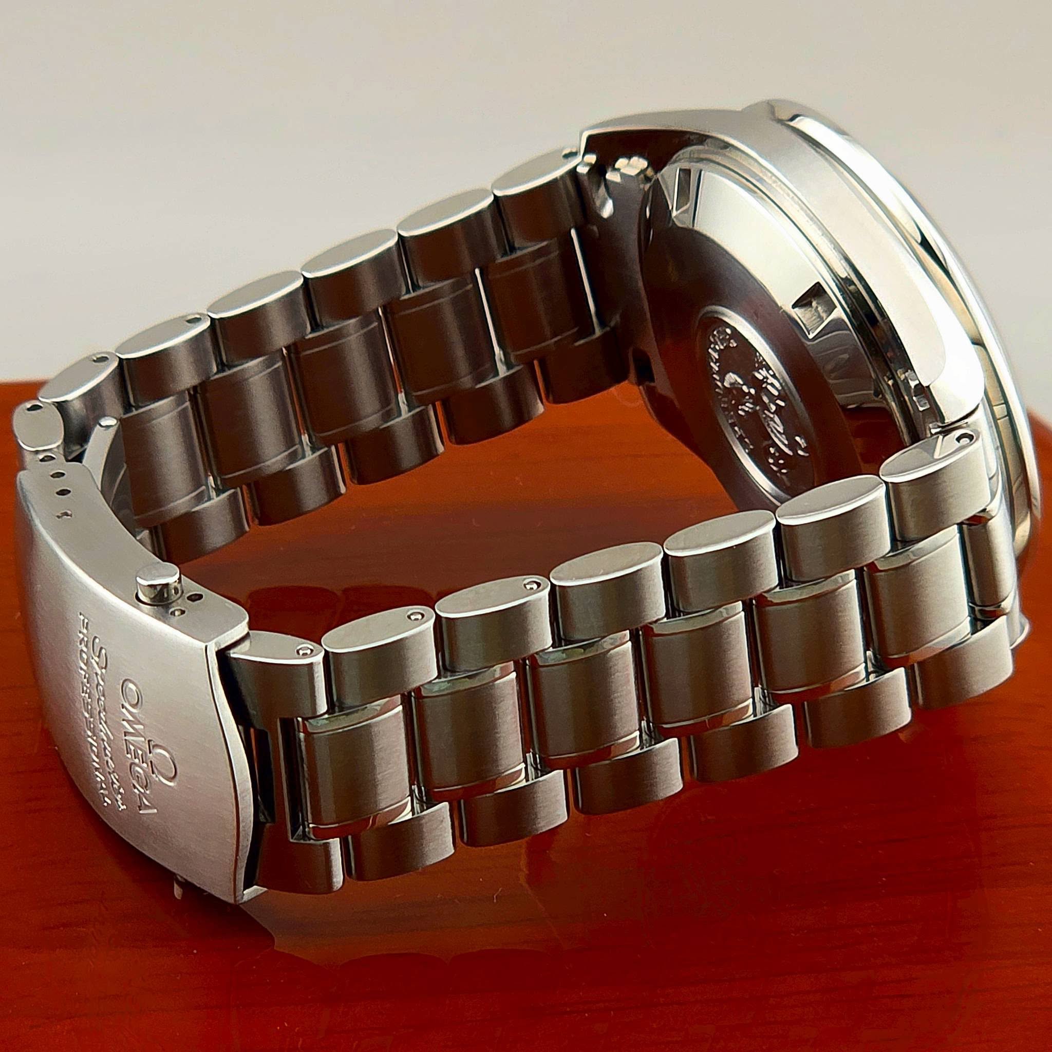 Omega Speedmaster Broad Arrow “First Replica” Ref. 3594.50.00 - Image 2