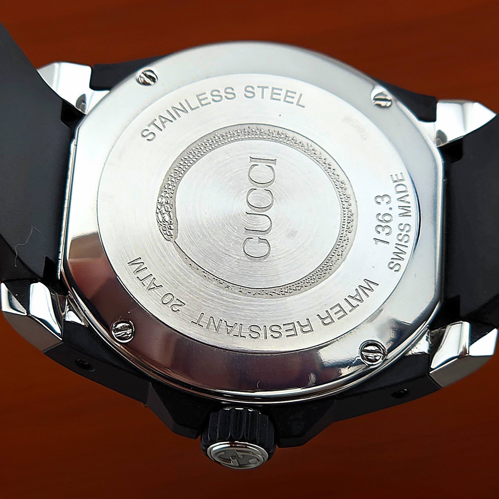 Gucci Dive Snake Dial Quartz YA136323 - Image 2