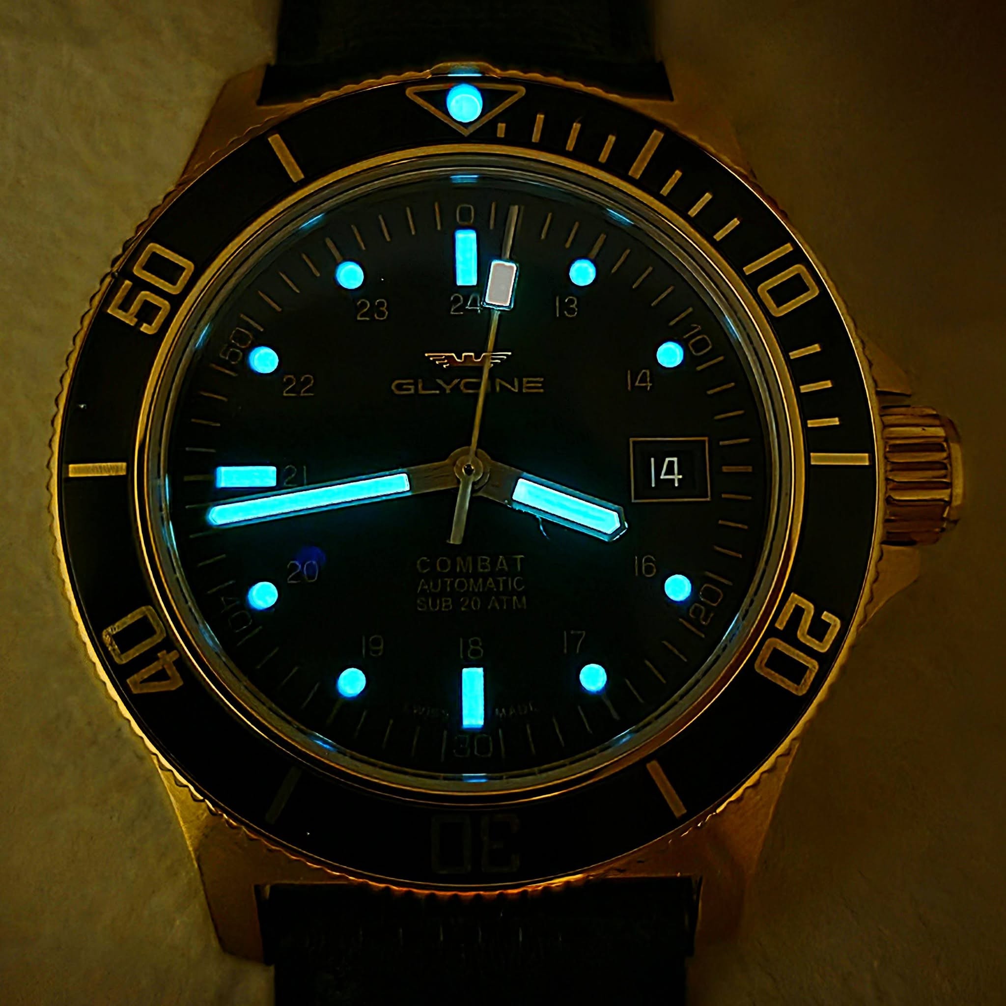 Glycine Combat Sub Automatic Bronze Gold PVD GL0186 - Image 3