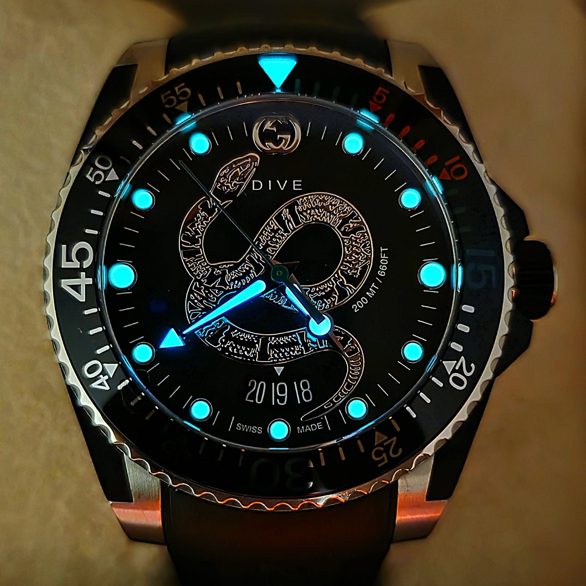 Gucci Dive Snake Dial Quartz YA136323 - Image 4
