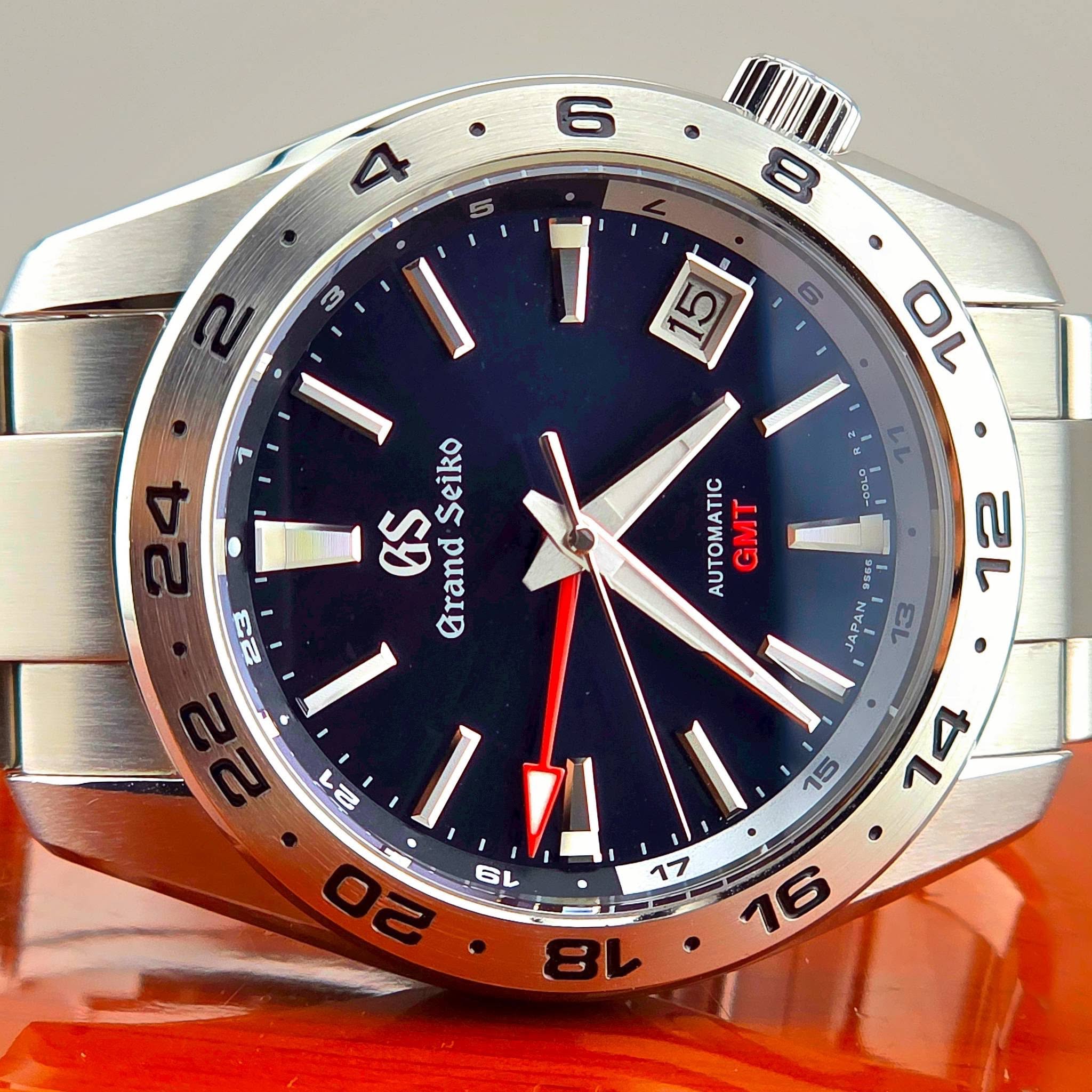 Grand Seiko Sport Collection GMT Ref. SBGM245G - Image 4