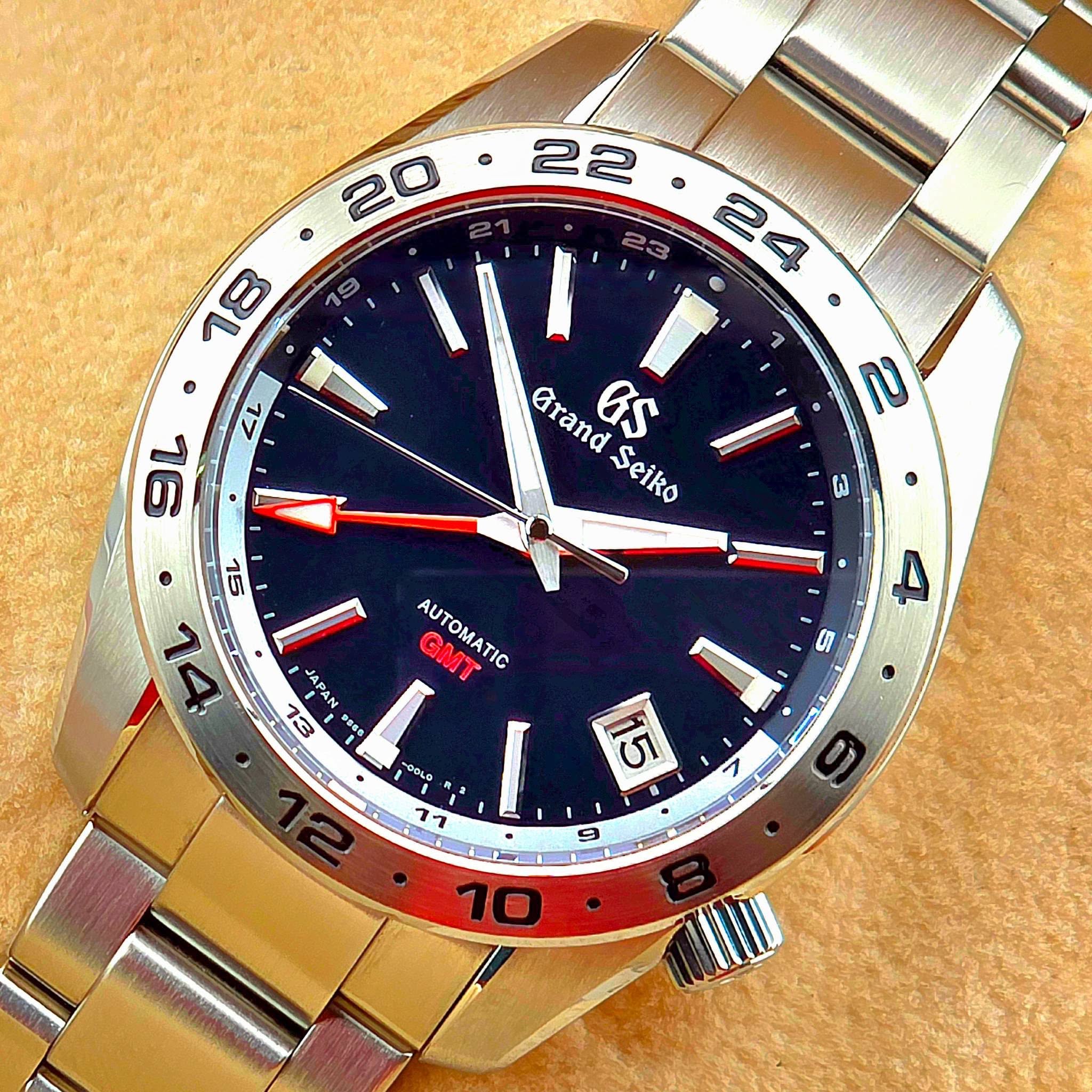 Grand Seiko Sport Collection GMT Ref. SBGM245G - Image 6