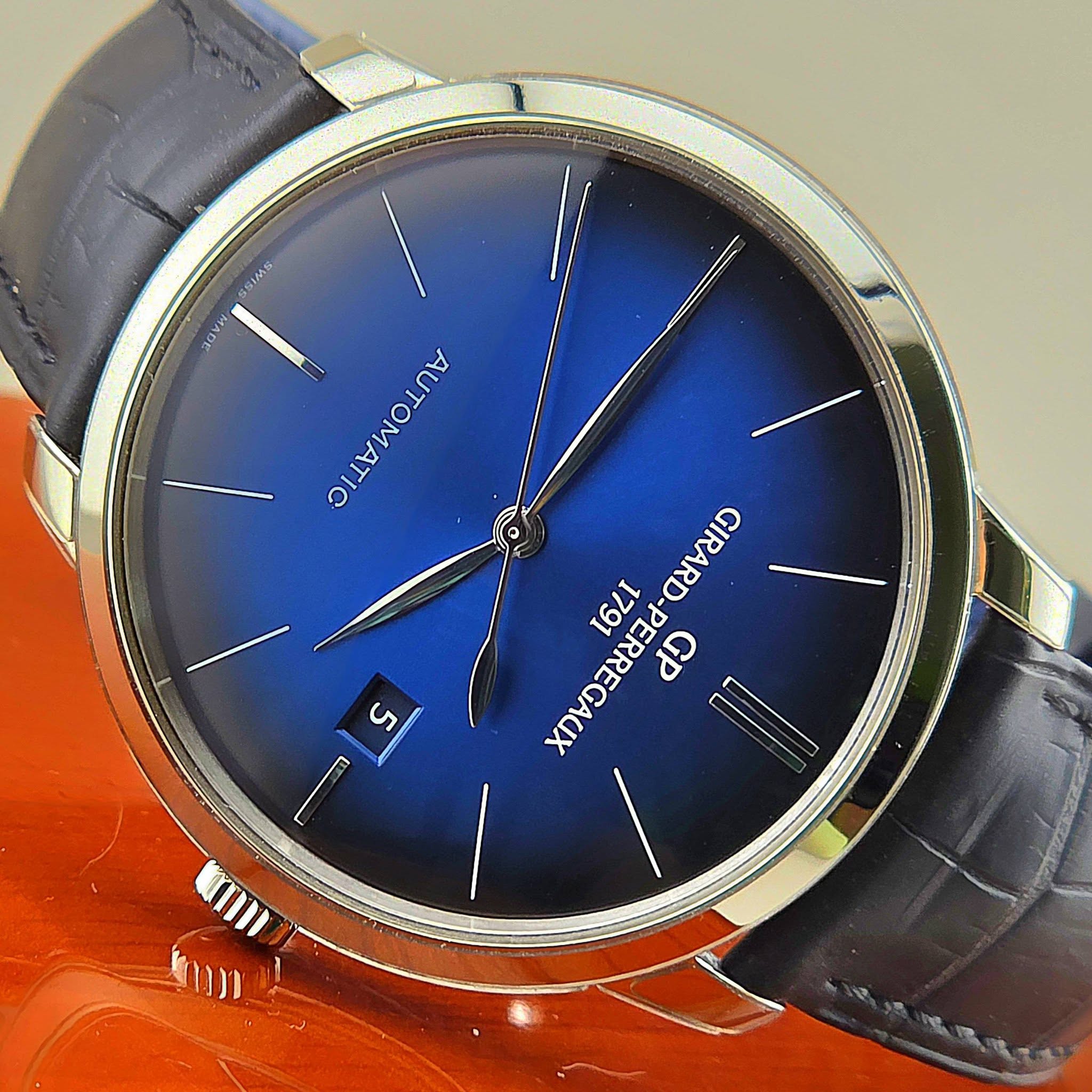 Girard-Perregaux 1966 Blue Dial Automatic Ref. 49555-11-431-BH6A - Image 3