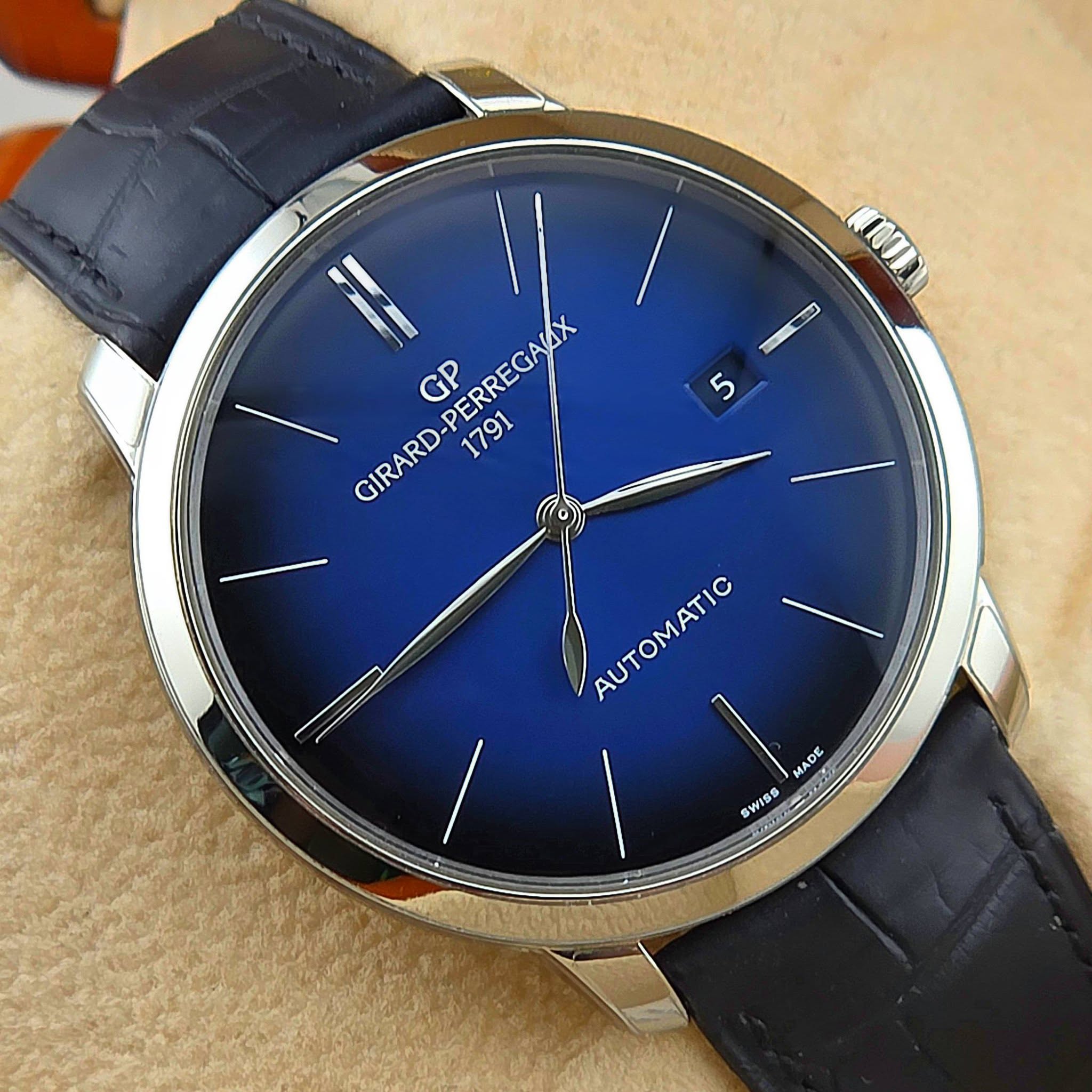 Girard-Perregaux 1966 Blue Dial Automatic Ref. 49555-11-431-BH6A