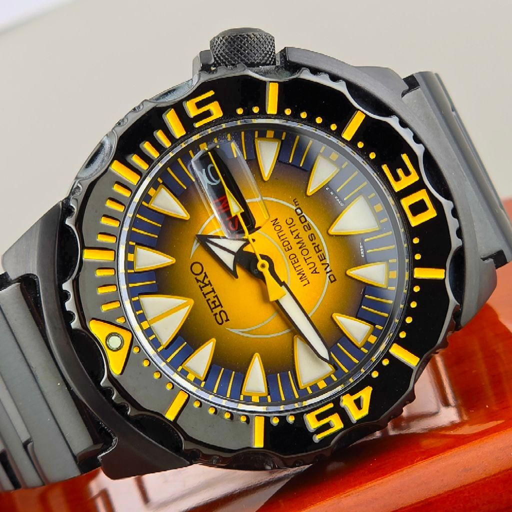 Seiko Moon Monster Limited Edition Reference : SRP457K1 - Image 2