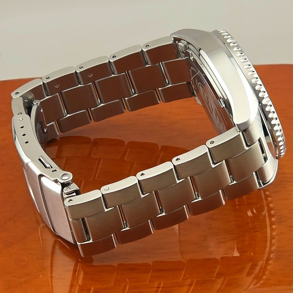 Orient Diver Design Chronograph Solar-Powered Reference: RA-TX0206L - Image 3