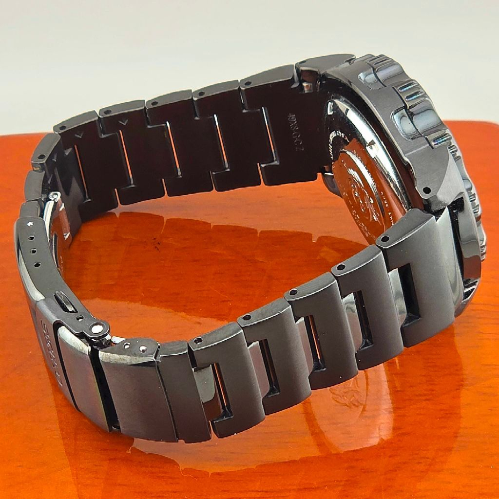 Seiko Moon Monster Limited Edition Reference : SRP457K1 - Image 6