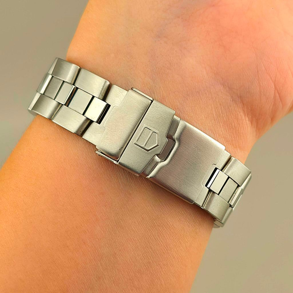 TAG Heuer 2000 Exclusive Swiss Cities Dial Limited Edition 176/300 Ref:WN111E - Image 9